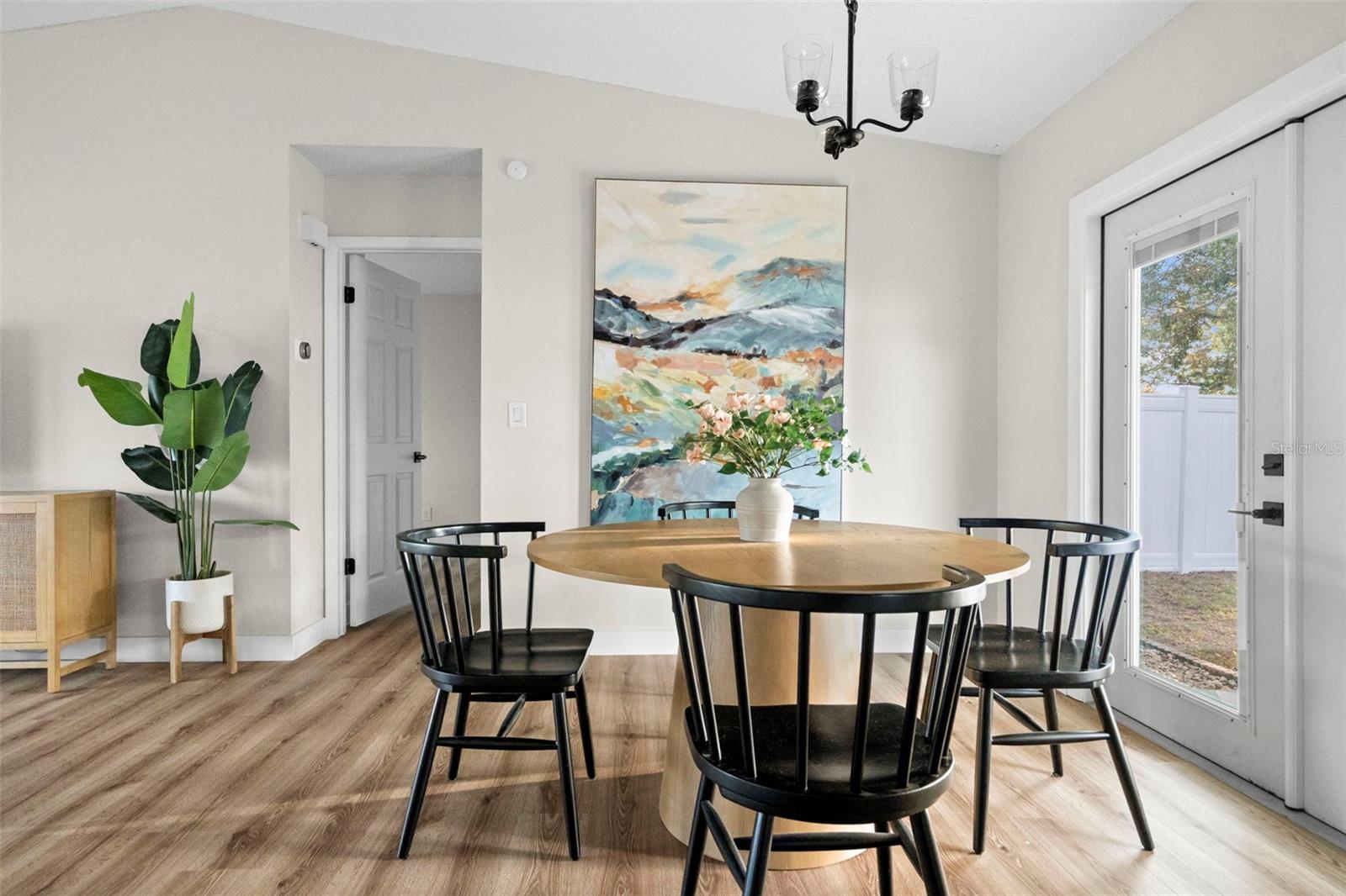 AUTUMN RUN - Residential