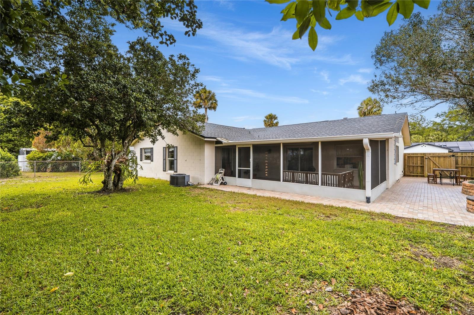 CASA ALOMA - Residential