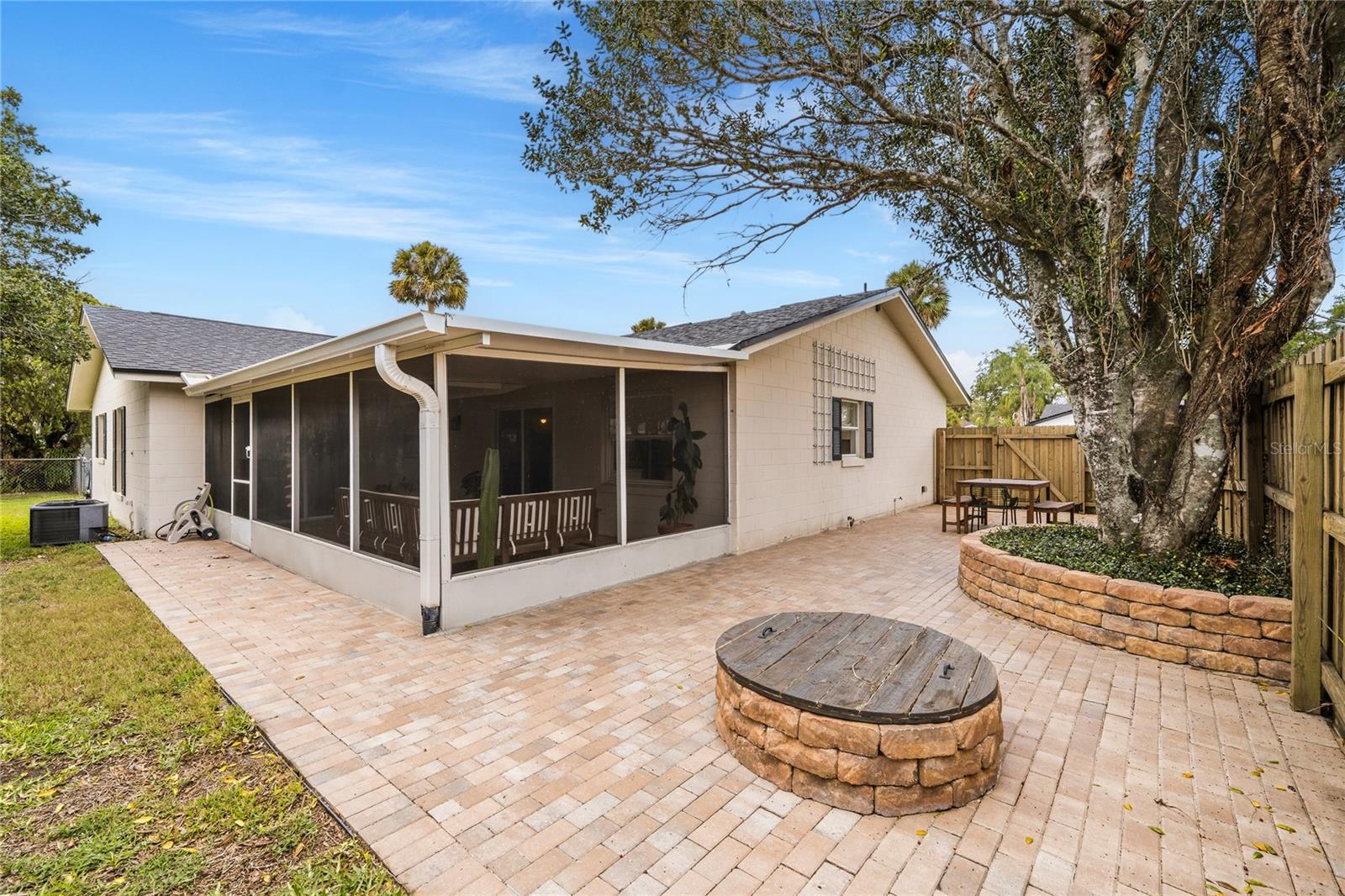CASA ALOMA - Residential