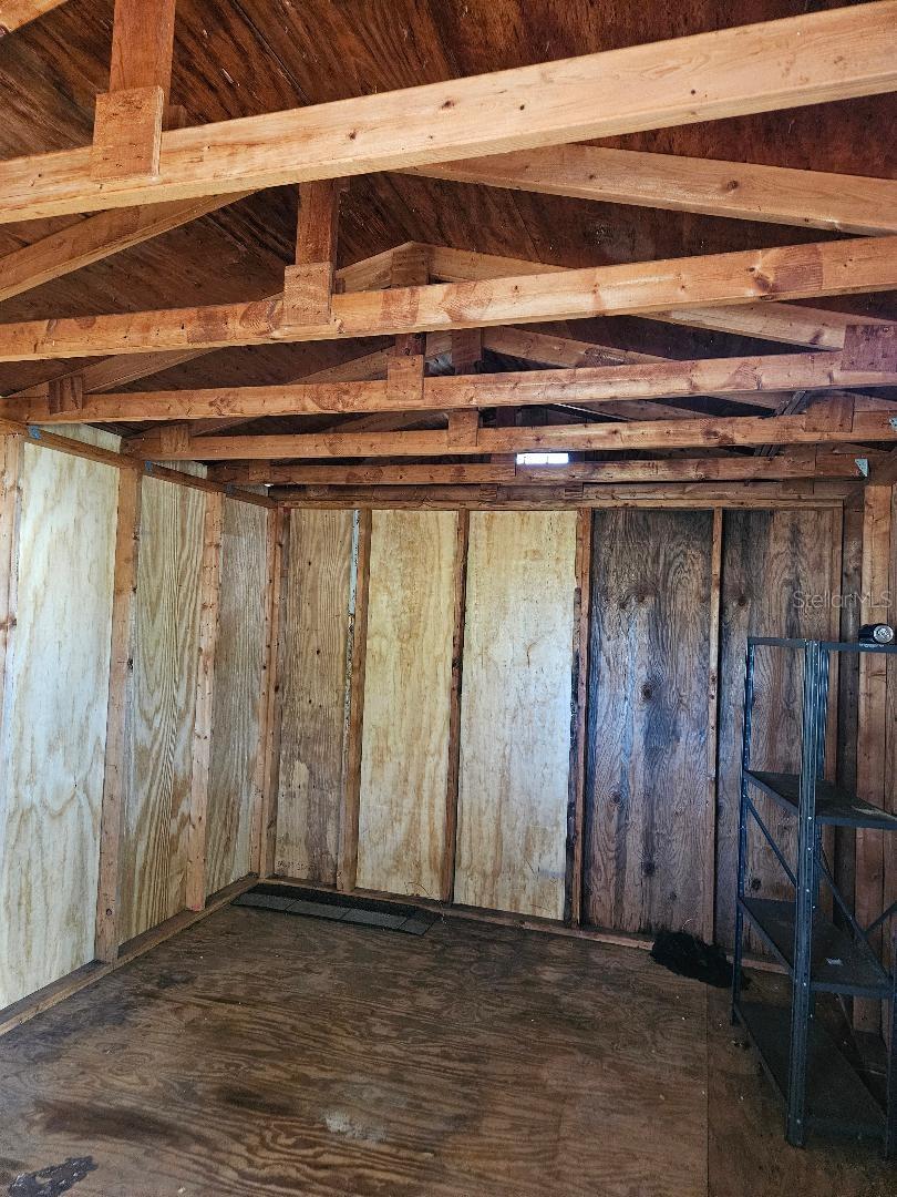 ROLLING HILLS - Residential