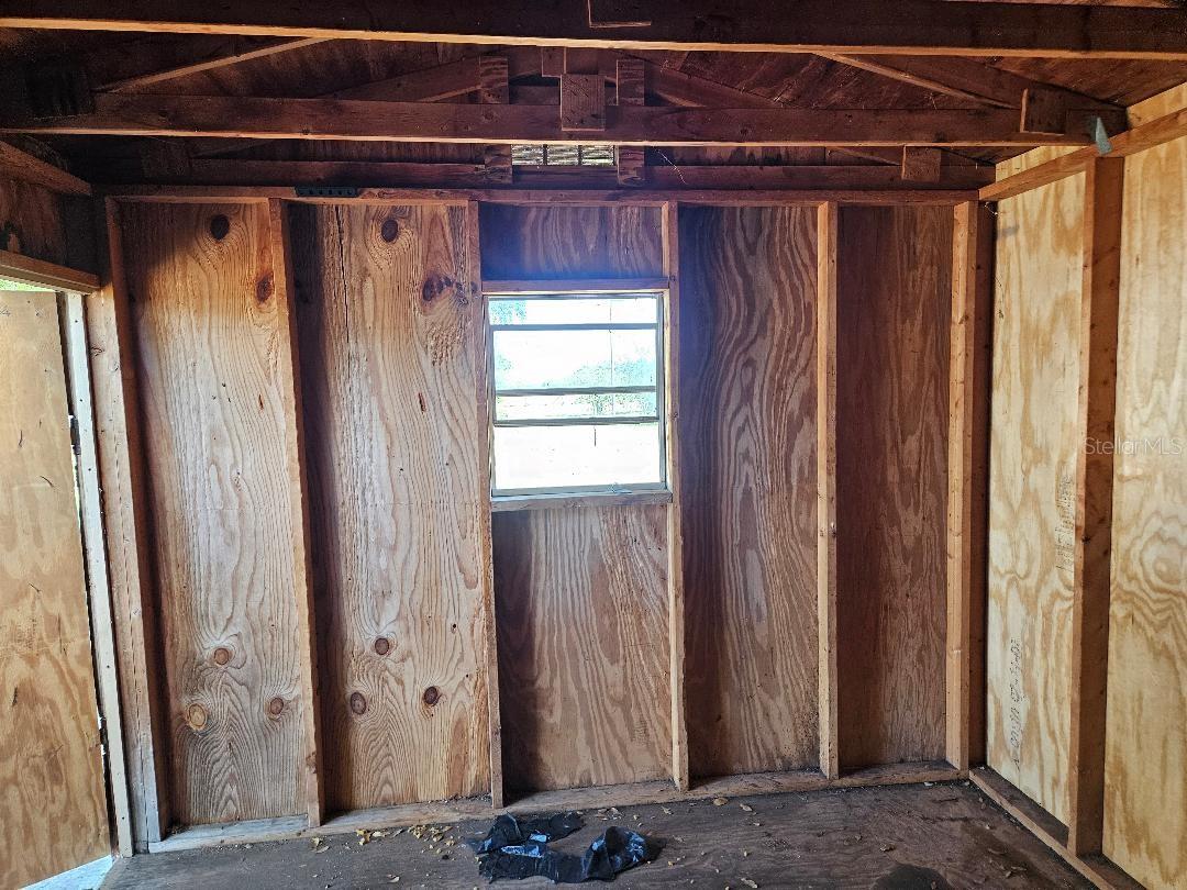 ROLLING HILLS - Residential