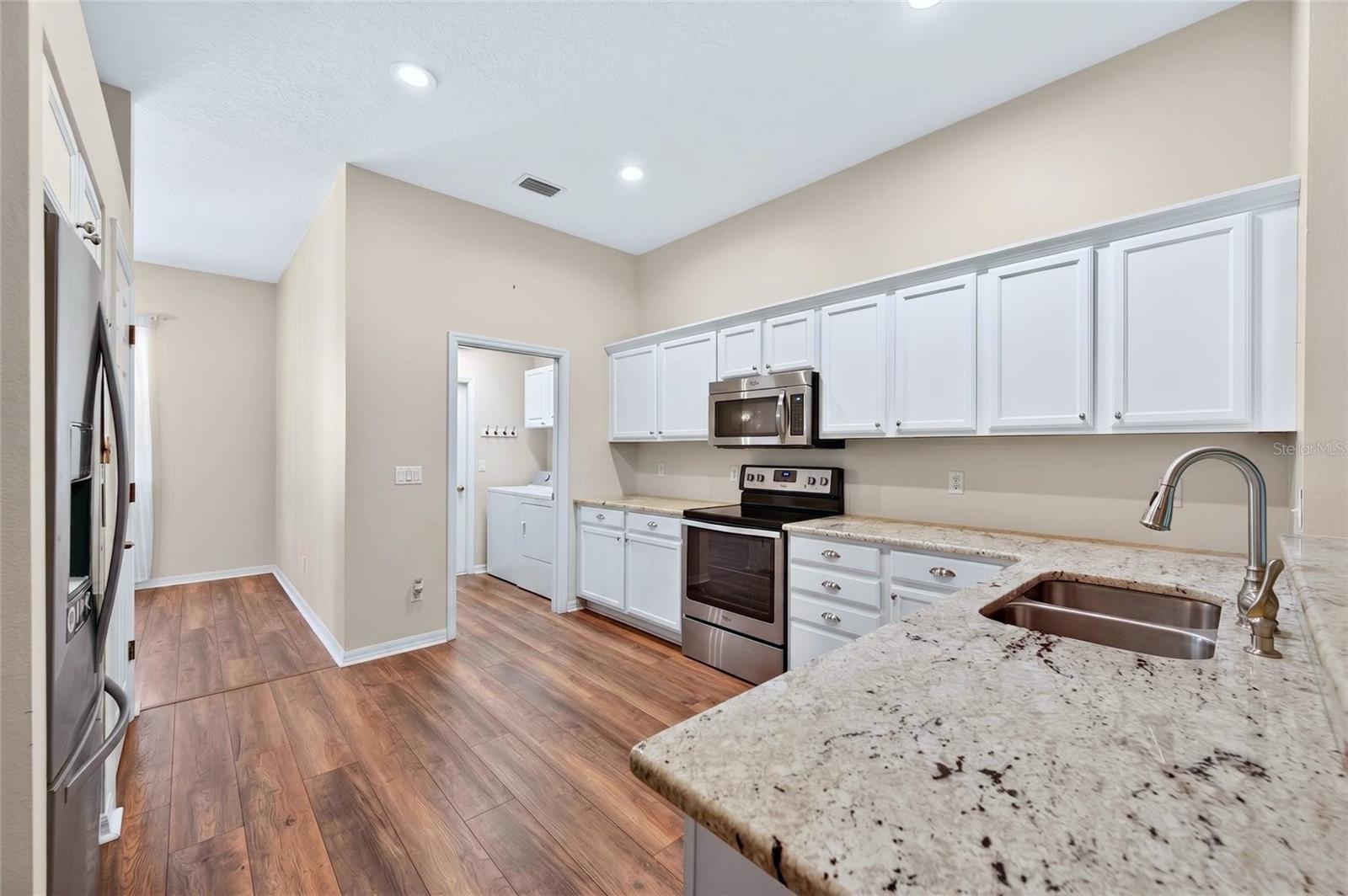 STONEYWOOD PH 11 - Residential