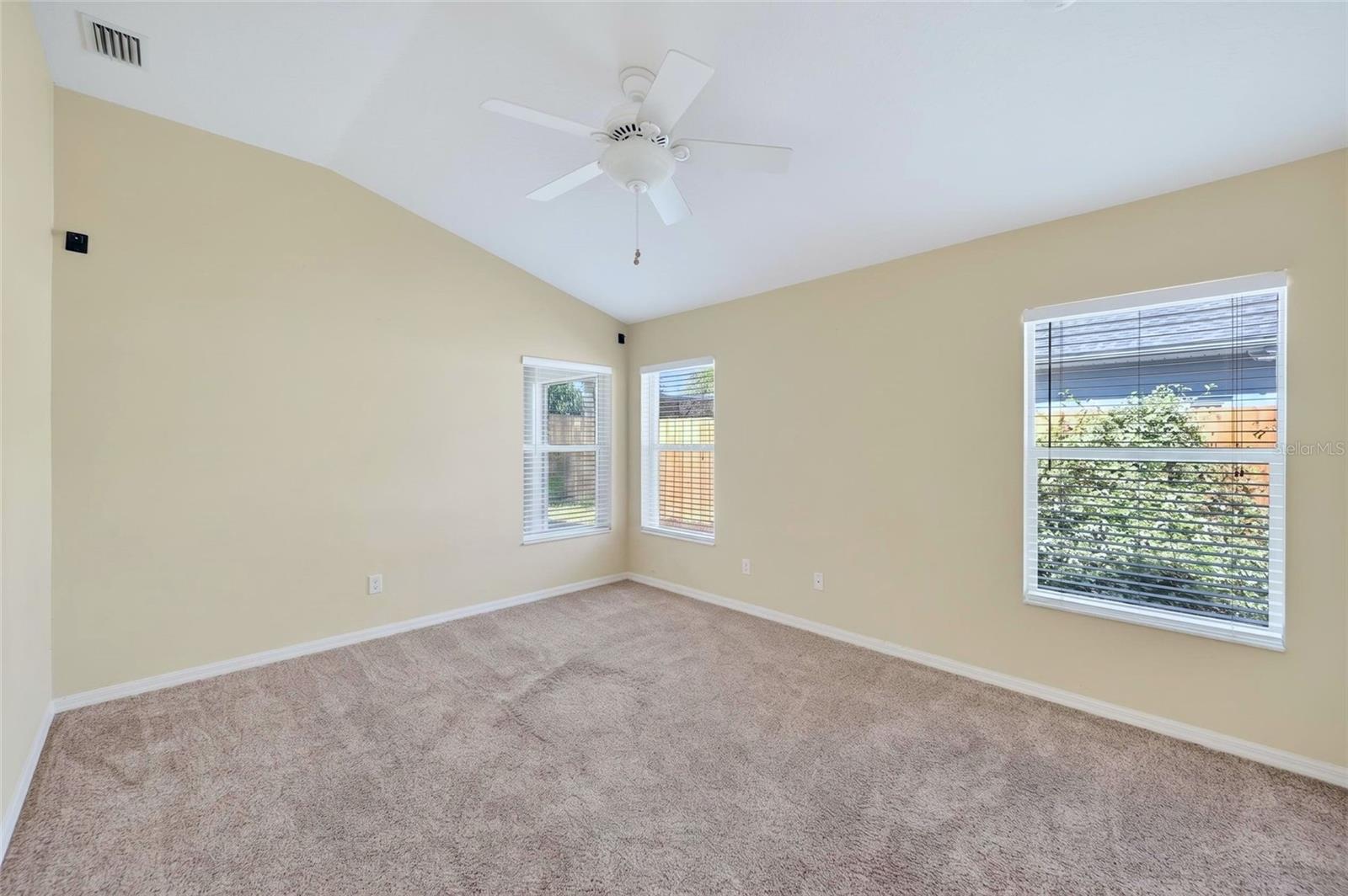 STONEYWOOD PH 11 - Residential
