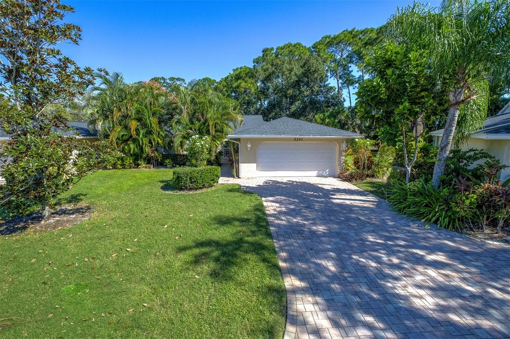 Photo of 5247 Villa Majorca Court #27, Sarasota, FL 34235 (MLS # A4710947)