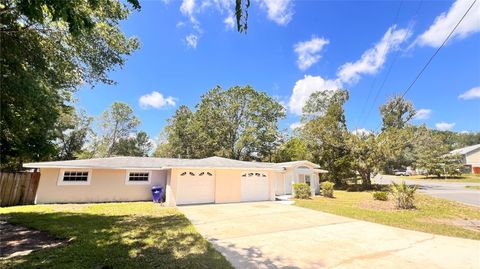 611 CHARLES AVENUE ORANGE CITY FL 32763