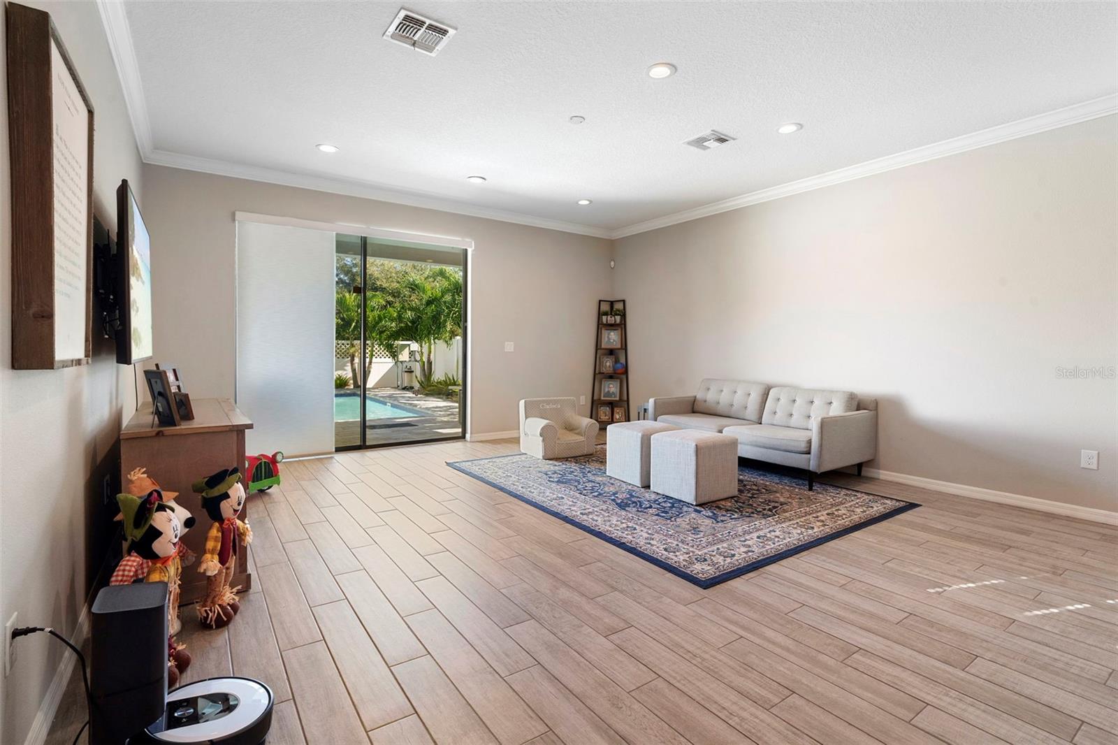 WINDERMERE TERRACE - Residential