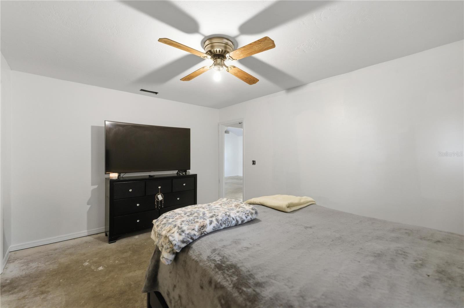 STONE HILL - Residential