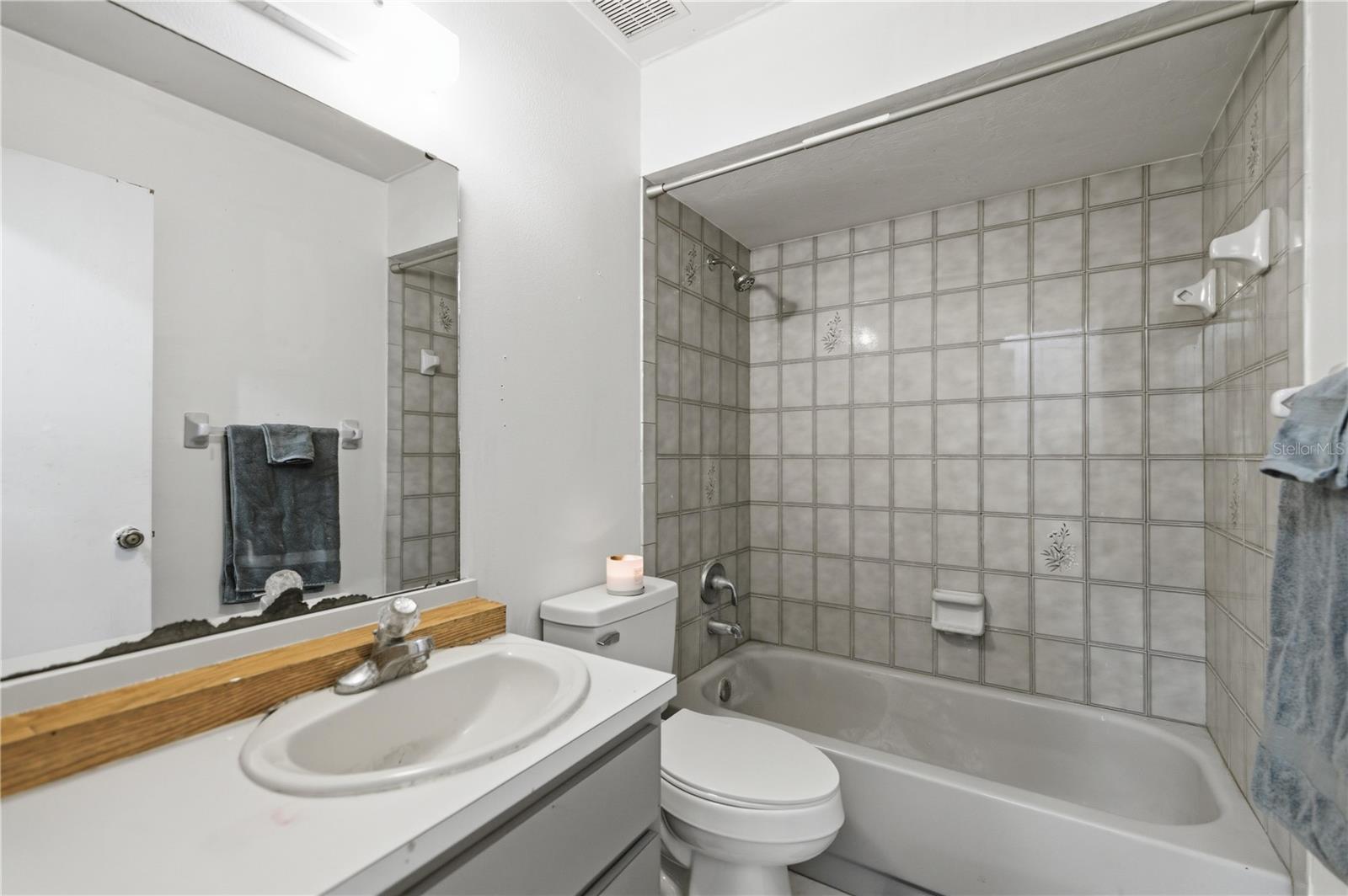 STONE HILL - Residential