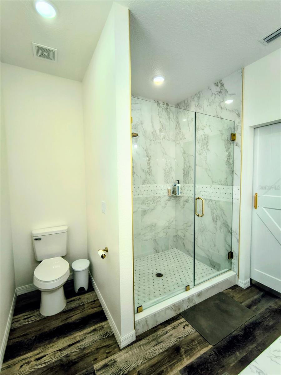 JOLLEYS ADD - Residential