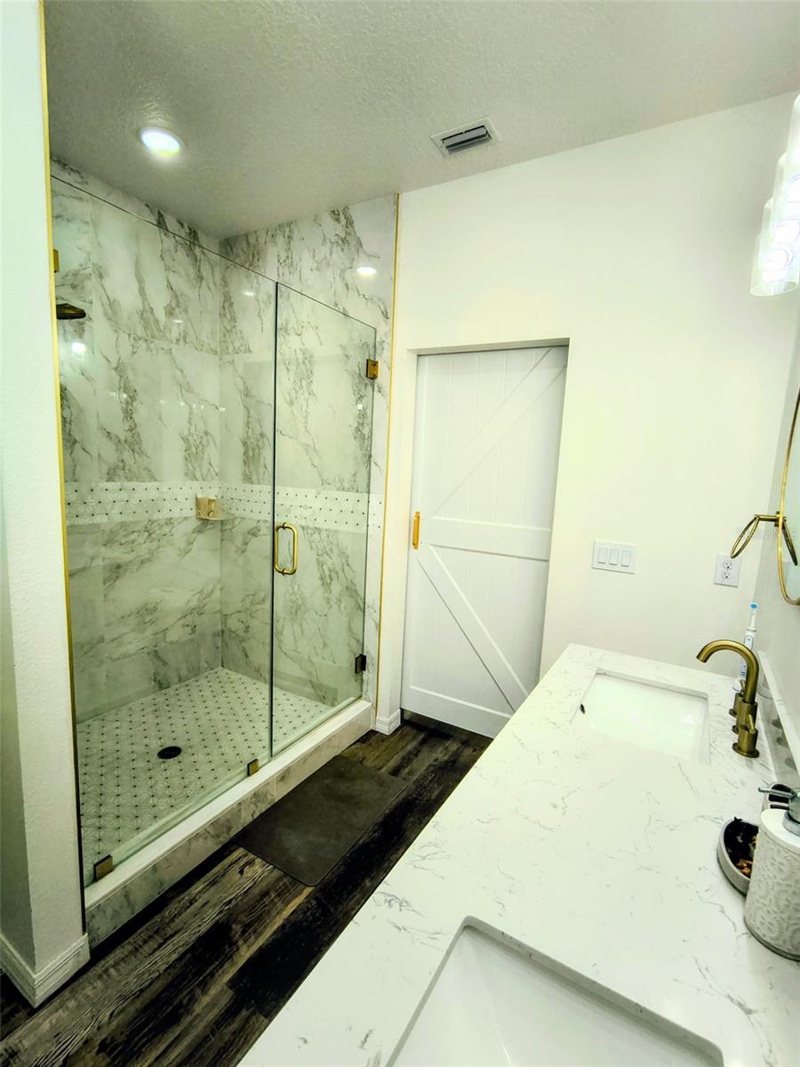 JOLLEYS ADD - Residential