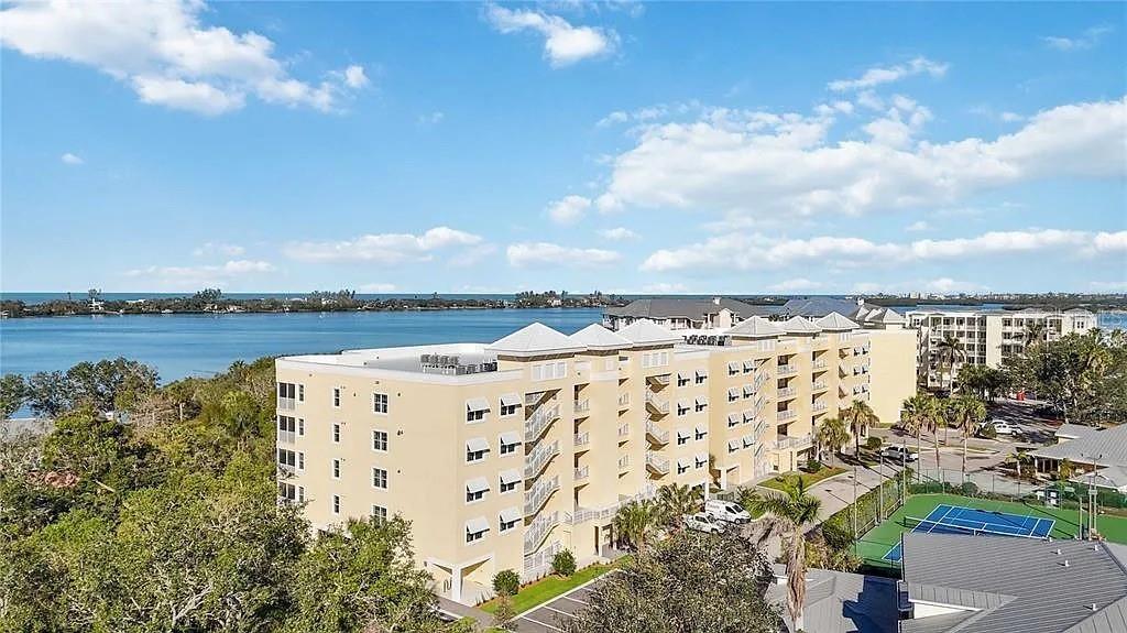 EDGEWATER/HIDDEN BAY PH 3 - Residential Lease