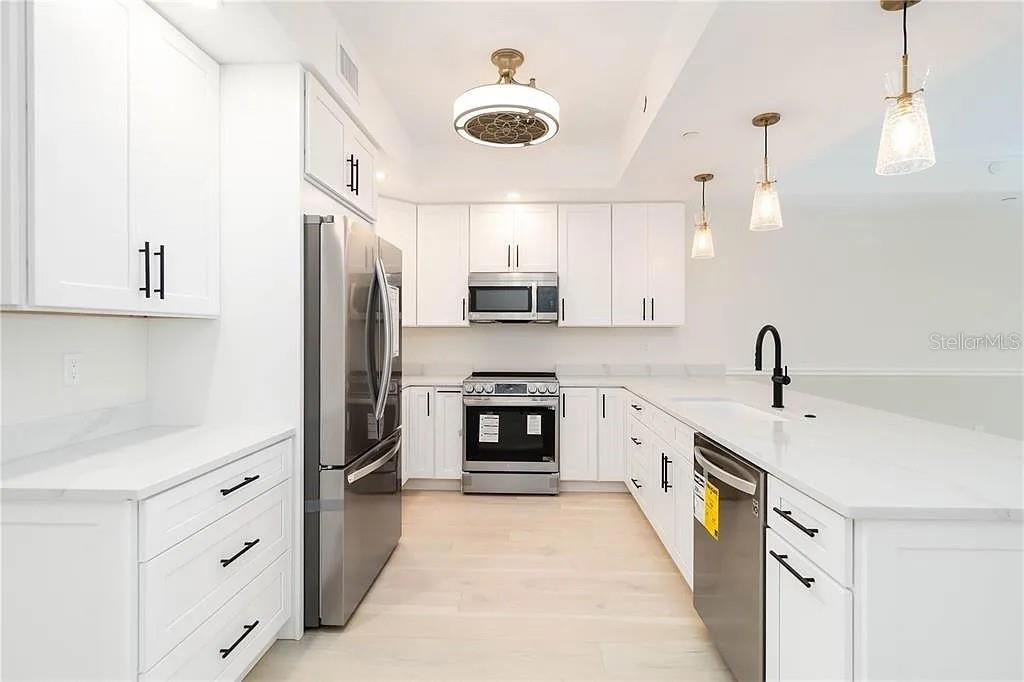 EDGEWATER/HIDDEN BAY PH 3 - Residential Lease