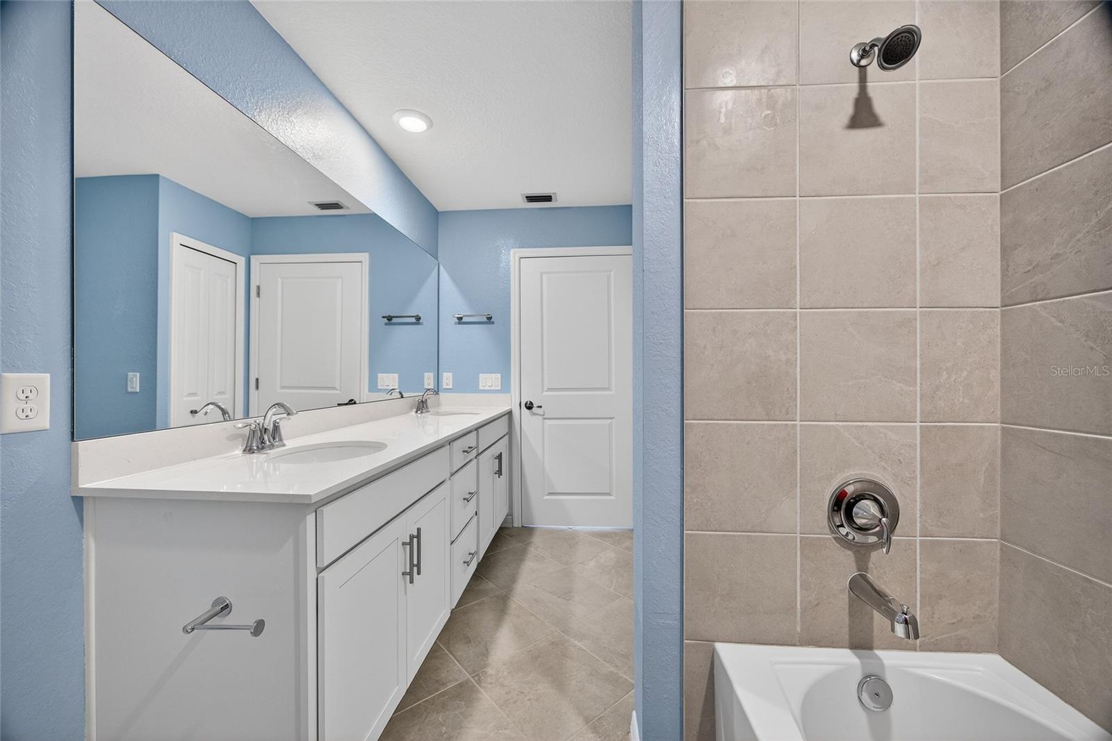 HERITAGE LANDING - Residential