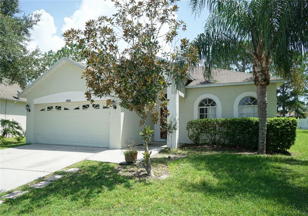 Photo of 10205 Goldenbrook Way, Tampa, FL 33647 (MLS # TB8441512)