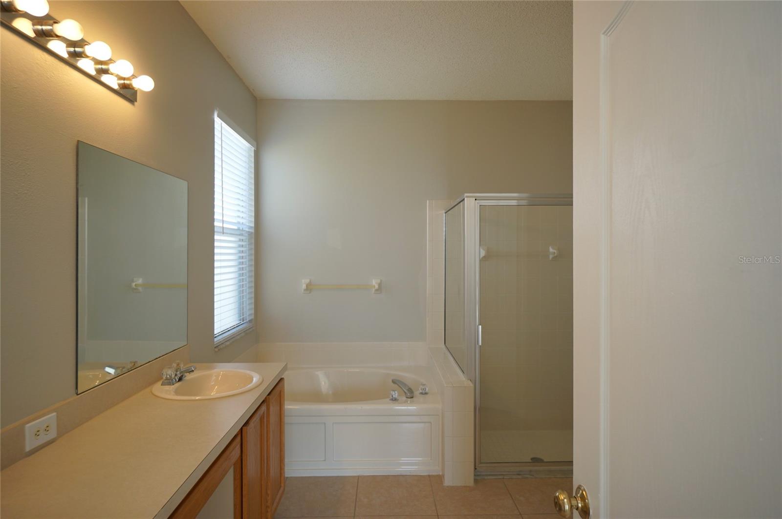 CROSS CREEK PRCL K PH 1D - Residential Lease