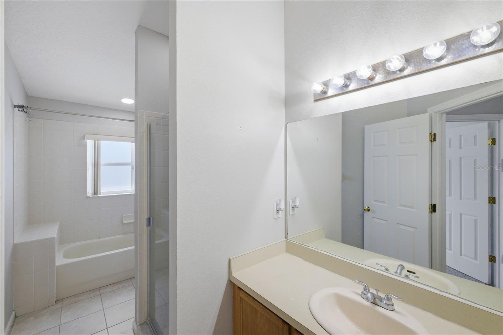 NEW RIVER LAKES - Residential