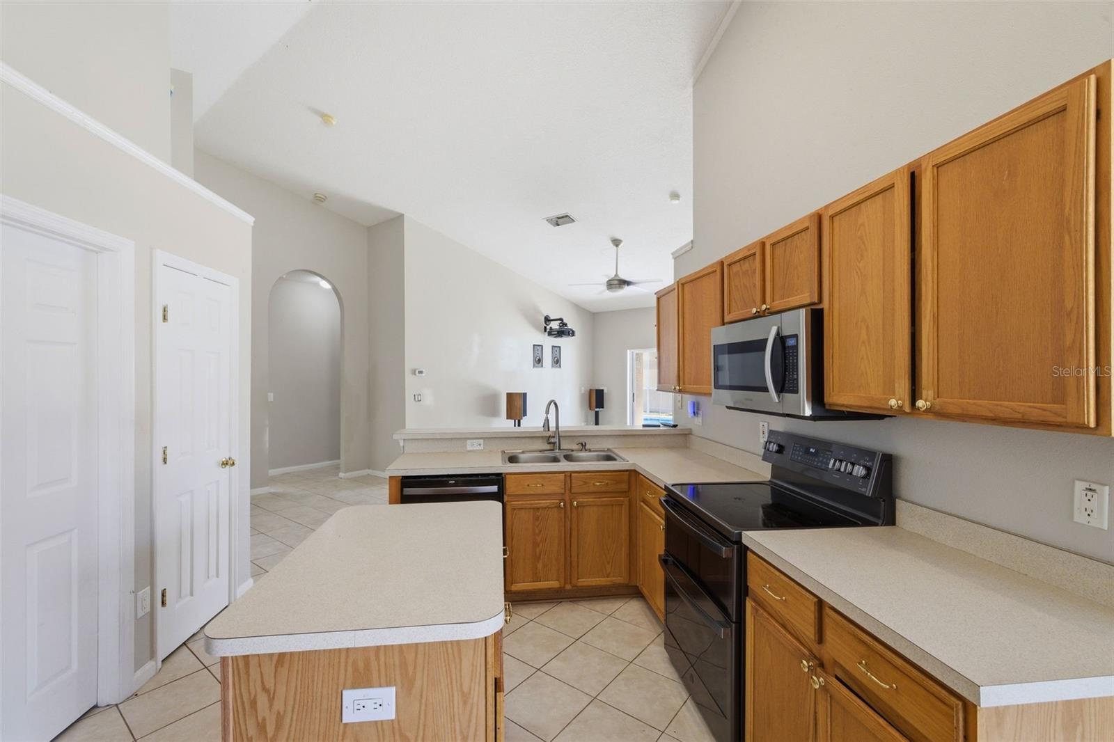 NEW RIVER LAKES - Residential
