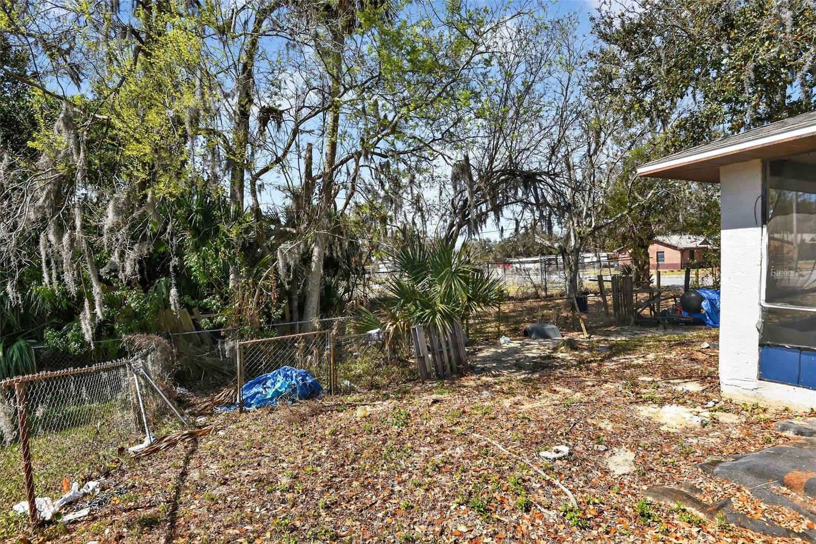 LOOMIS TRAILS - Residential