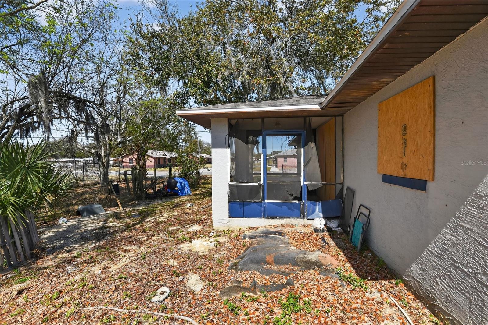 LOOMIS TRAILS - Residential