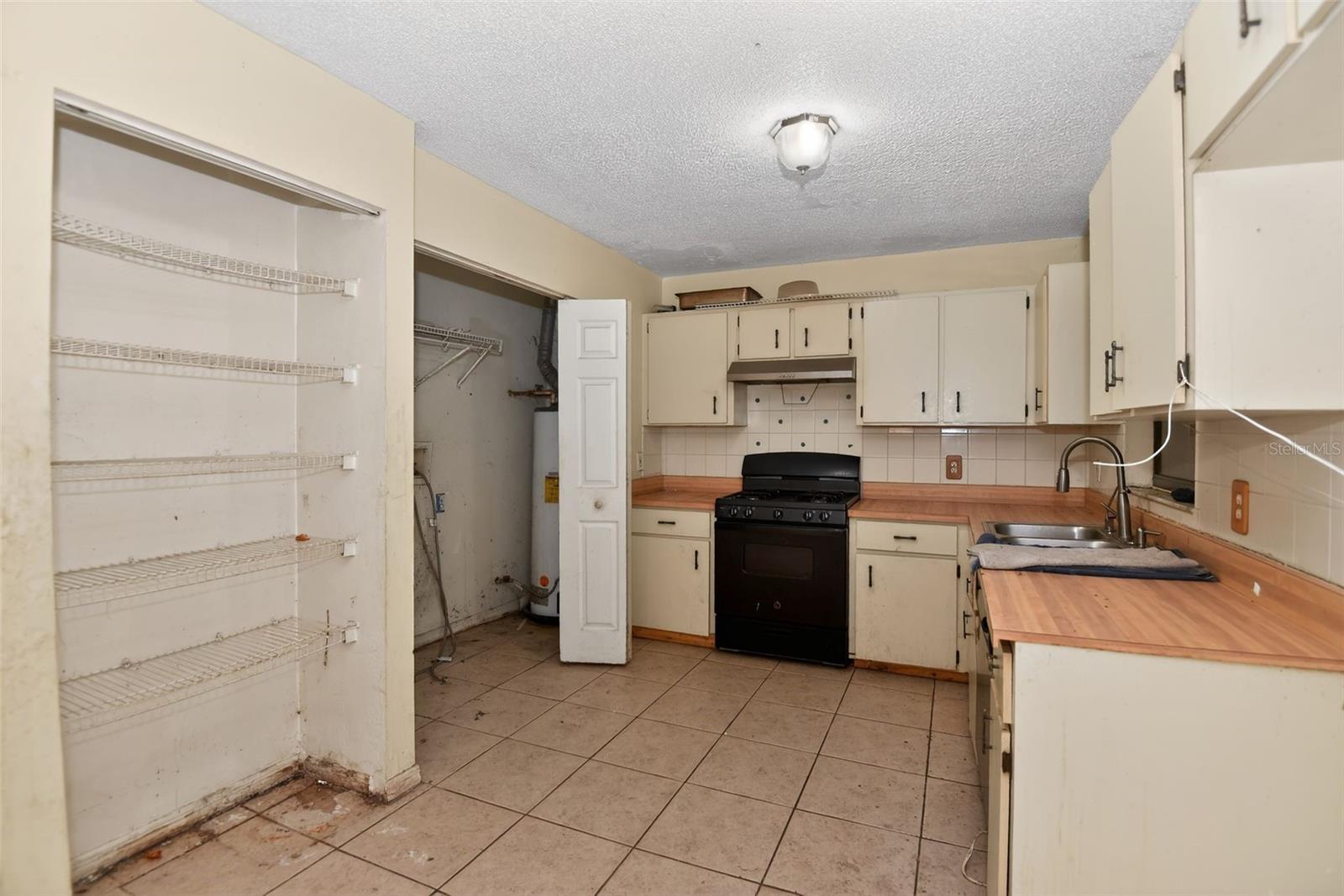 LOOMIS TRAILS - Residential