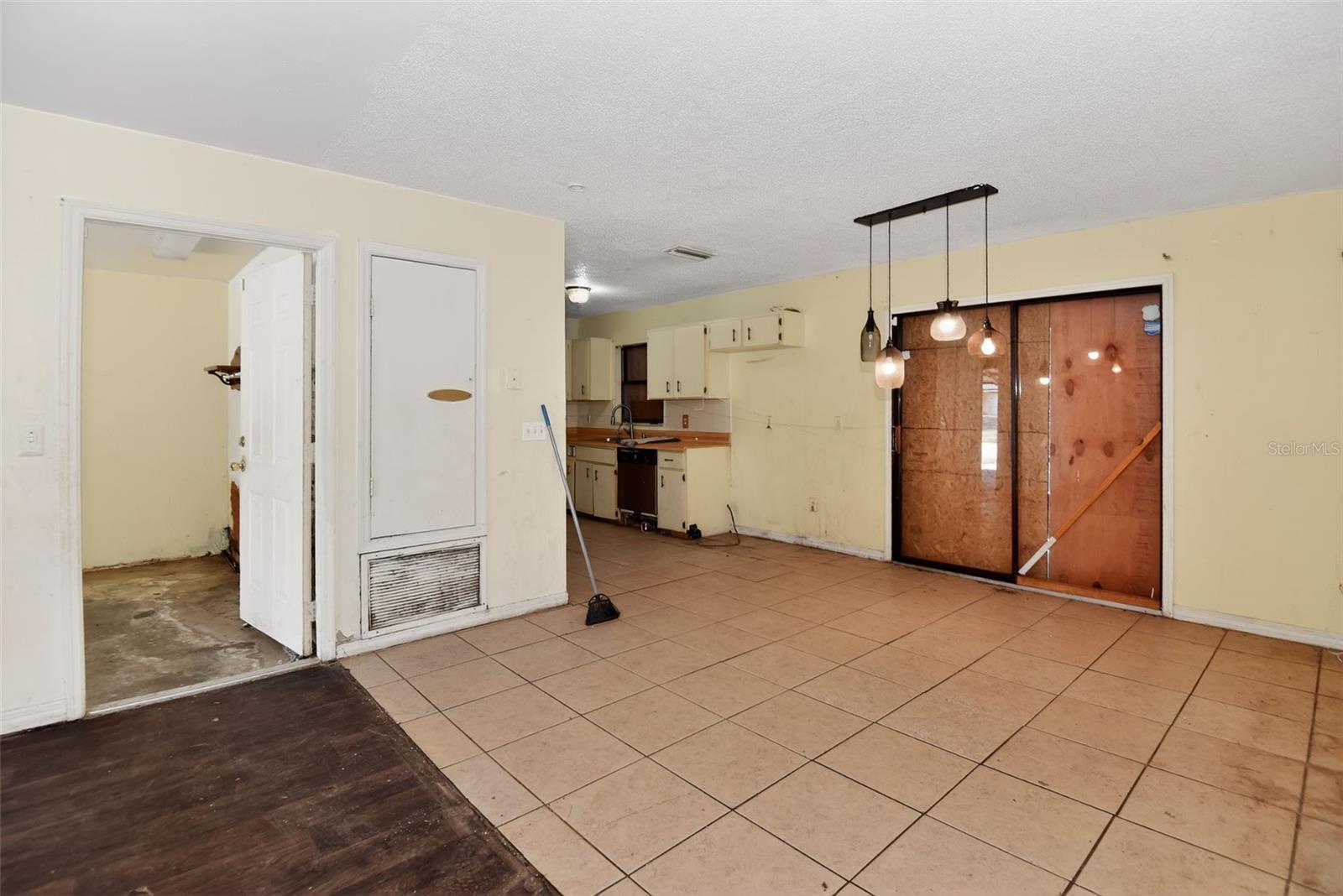 LOOMIS TRAILS - Residential