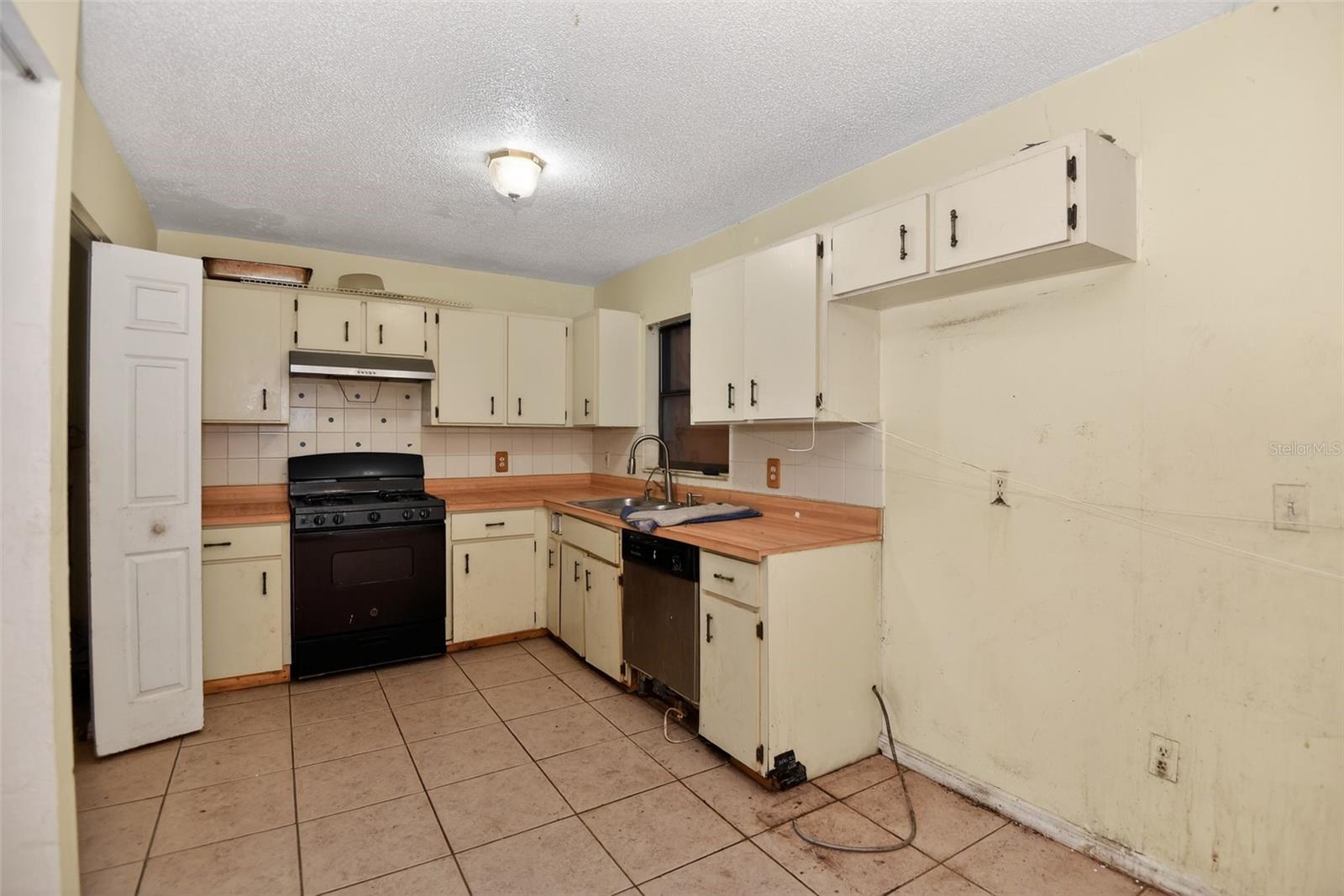 LOOMIS TRAILS - Residential