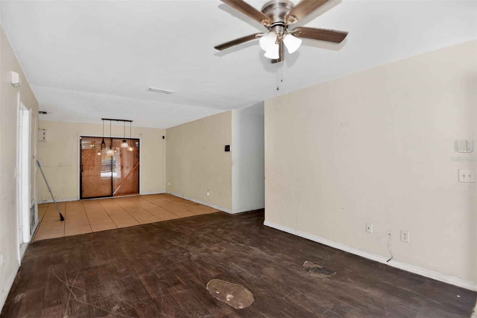 LOOMIS TRAILS - Residential