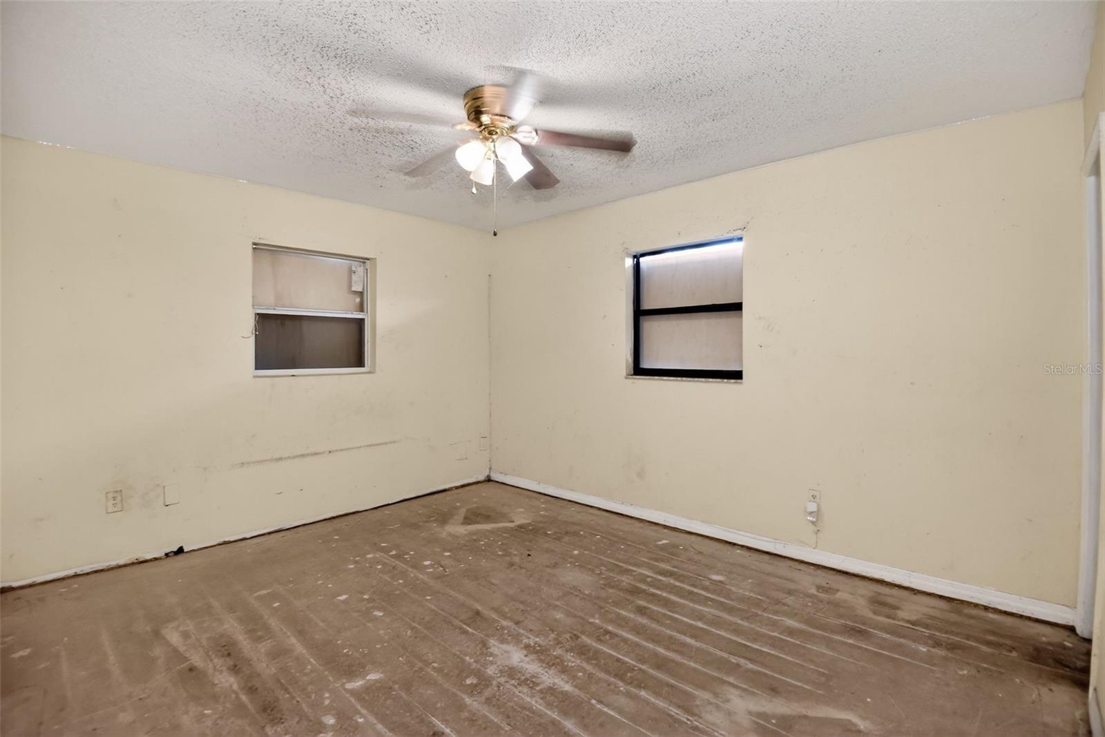 LOOMIS TRAILS - Residential