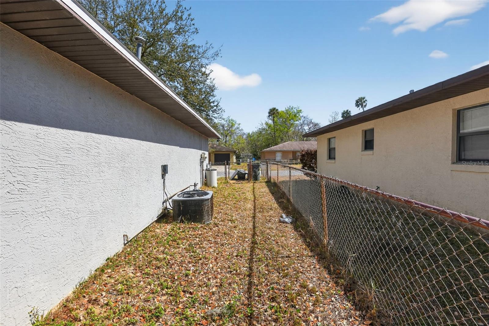 LOOMIS TRAILS - Residential