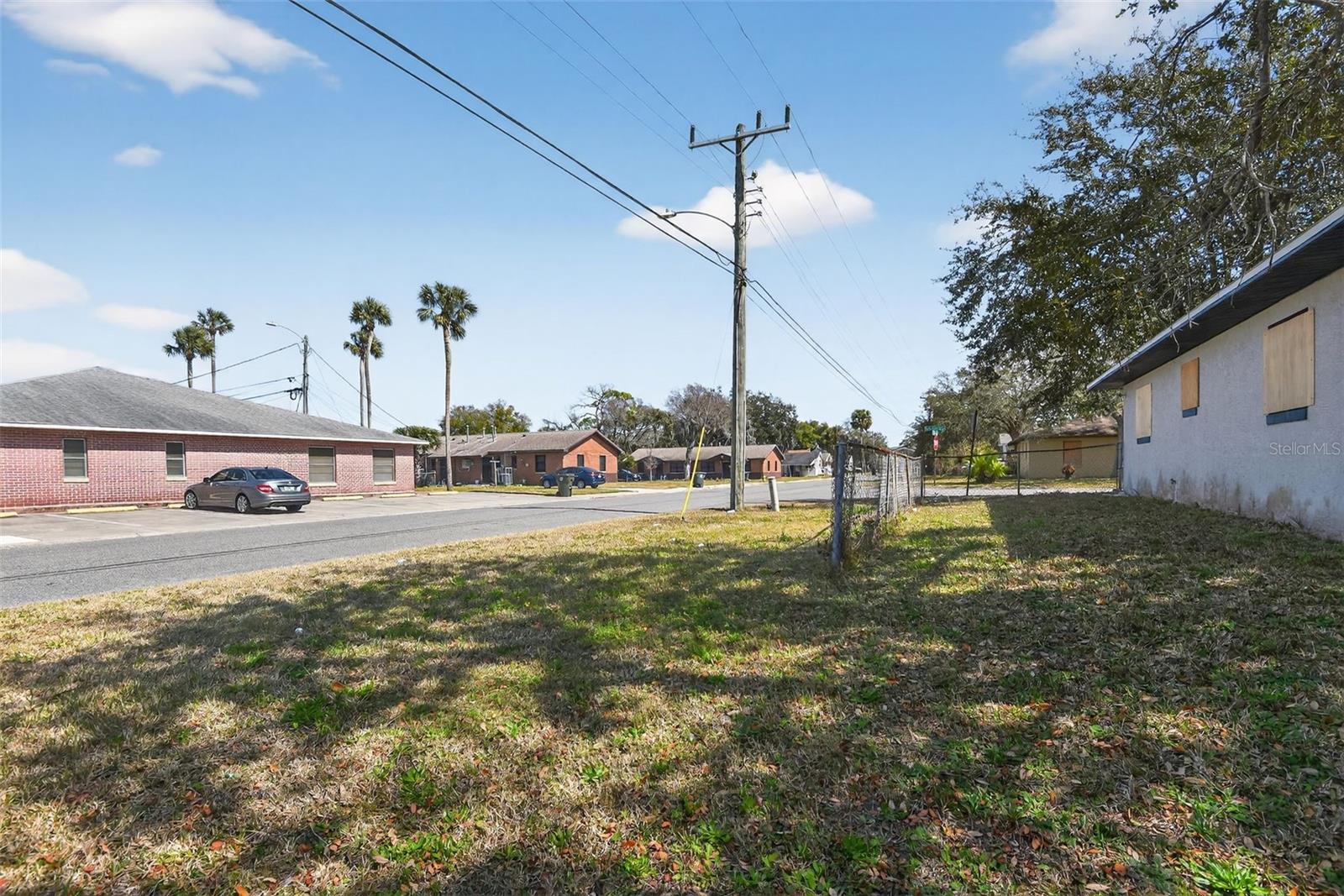 LOOMIS TRAILS - Residential