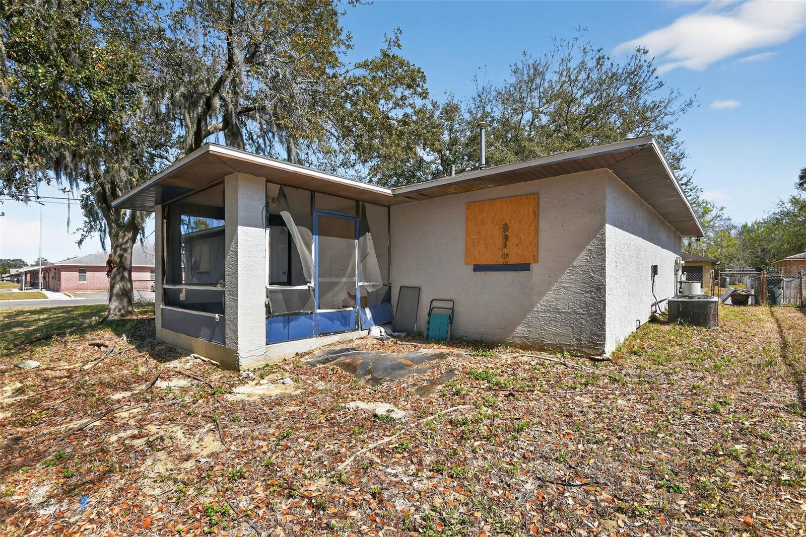 LOOMIS TRAILS - Residential