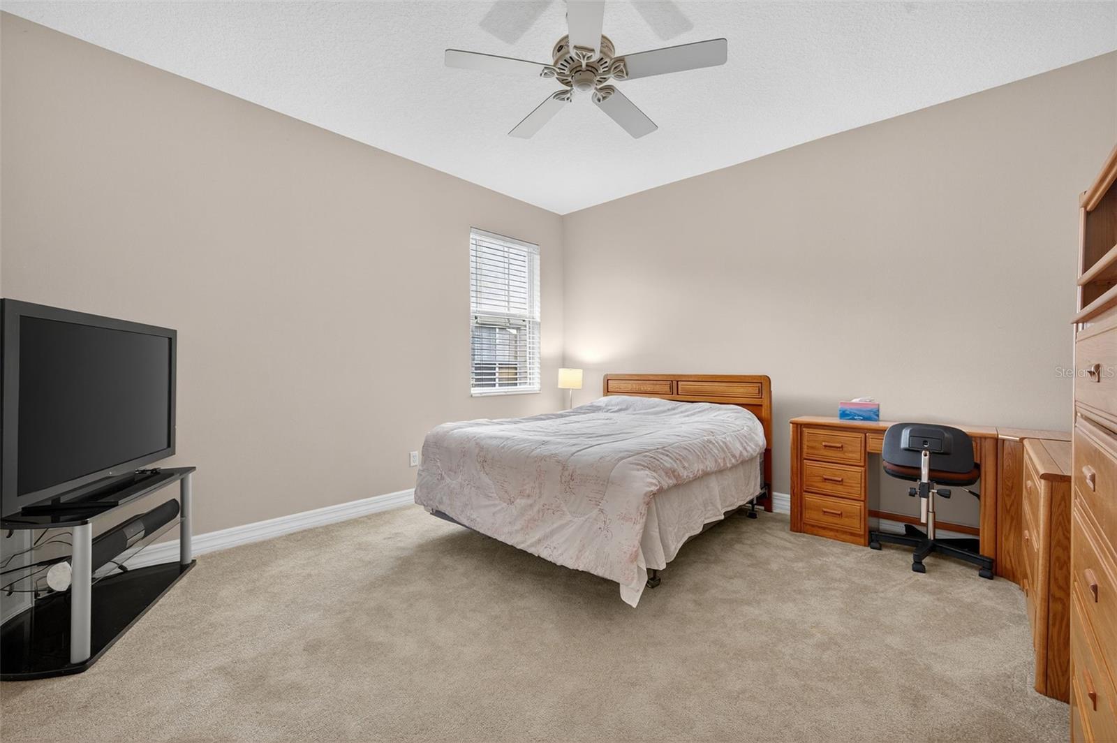IVY LAKE ESTATES - Residential