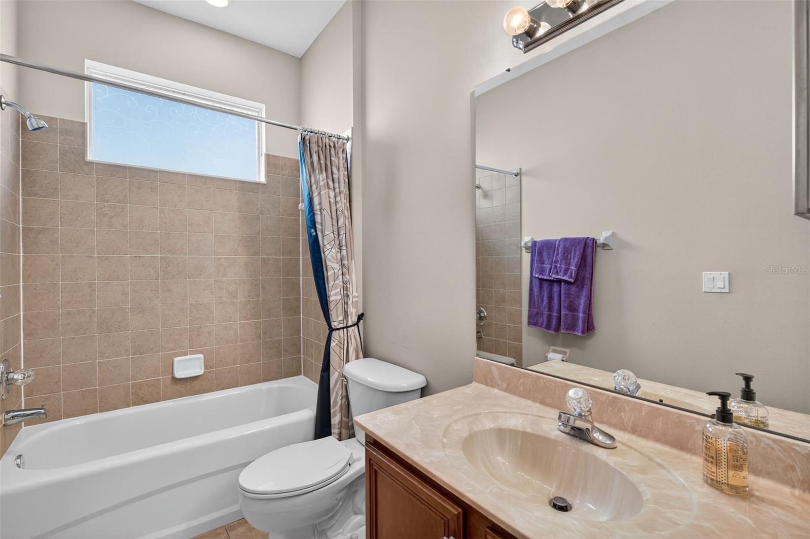 IVY LAKE ESTATES - Residential