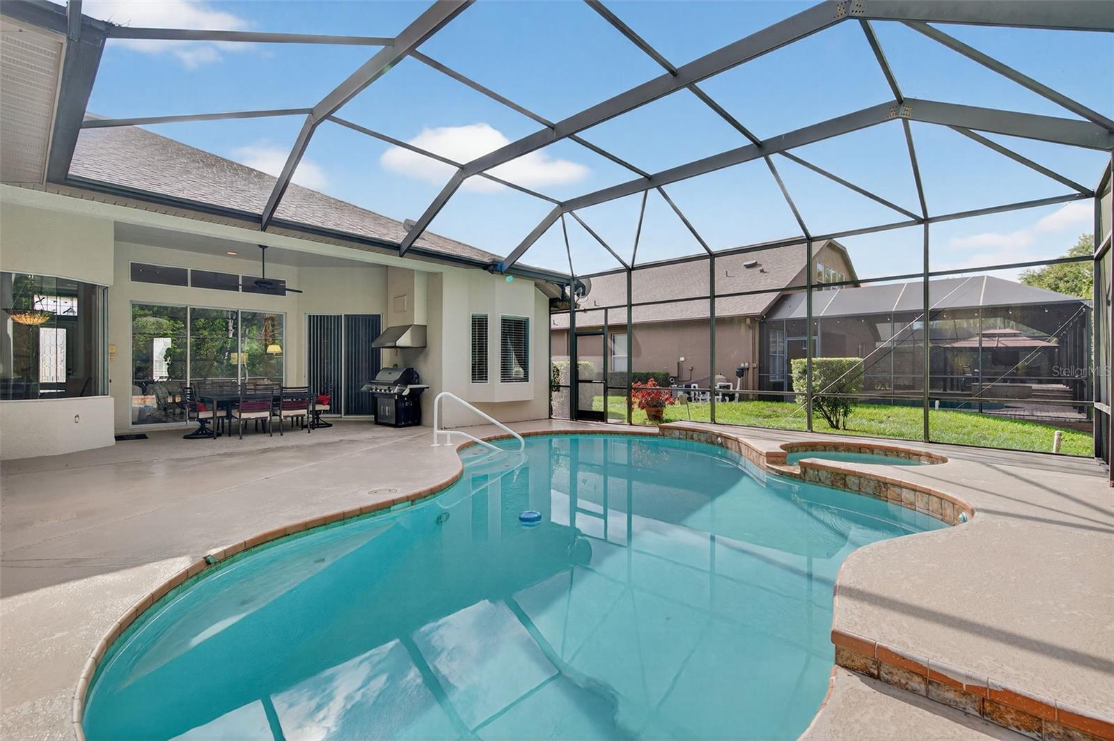 IVY LAKE ESTATES - Residential