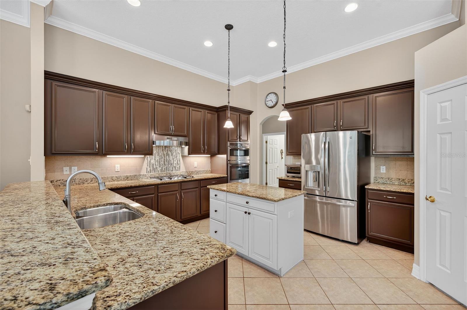 IVY LAKE ESTATES - Residential
