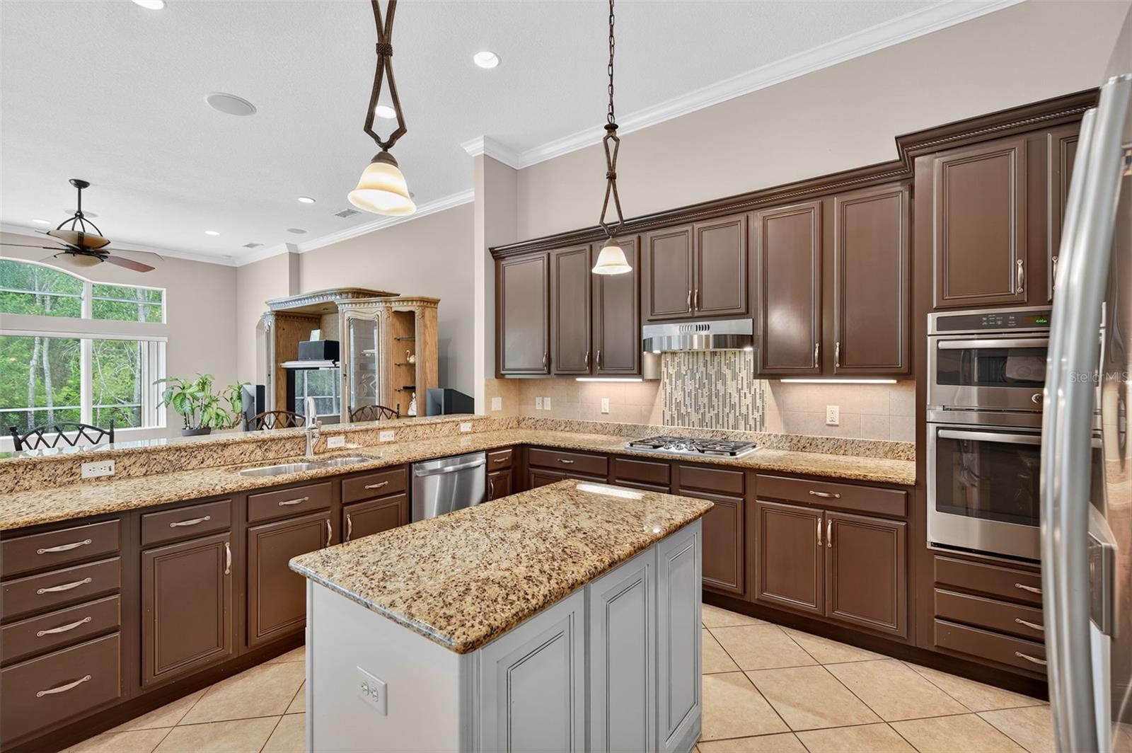 IVY LAKE ESTATES - Residential