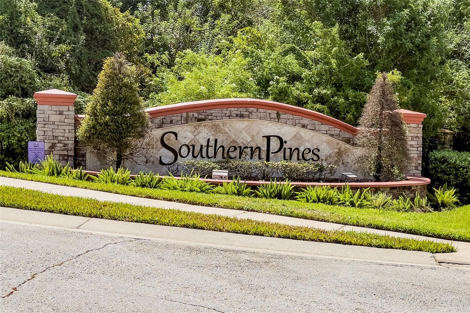 5590 SILVER THISTLE LANE
