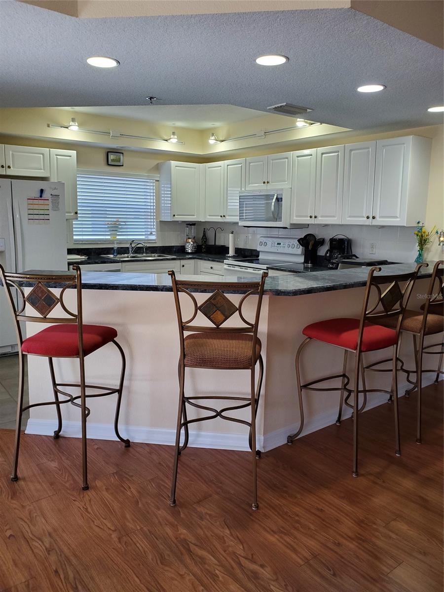 Ocean Walk Condo At Nsb - Residential Lease