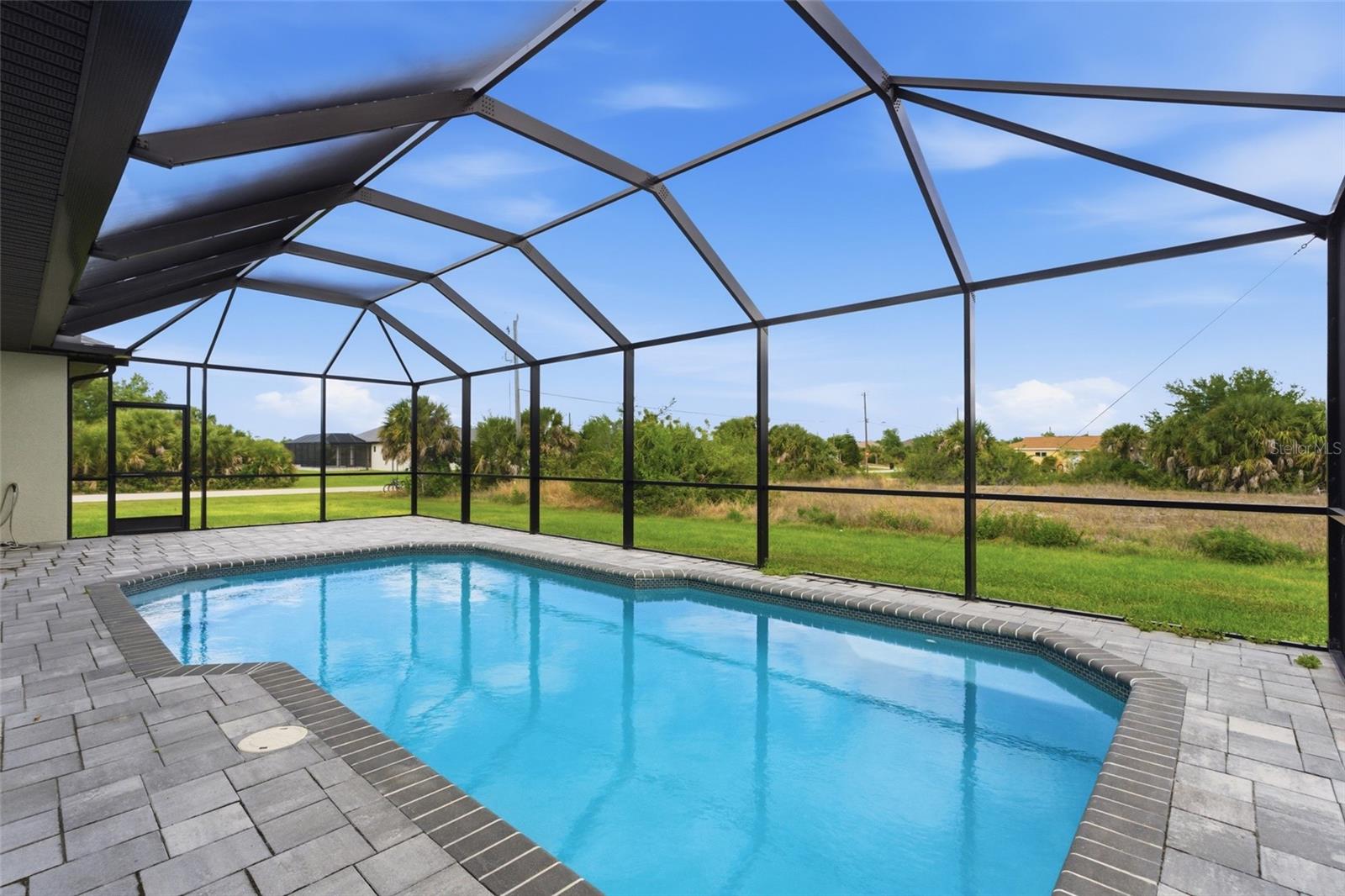 SOUTH GULF COVE - Residential