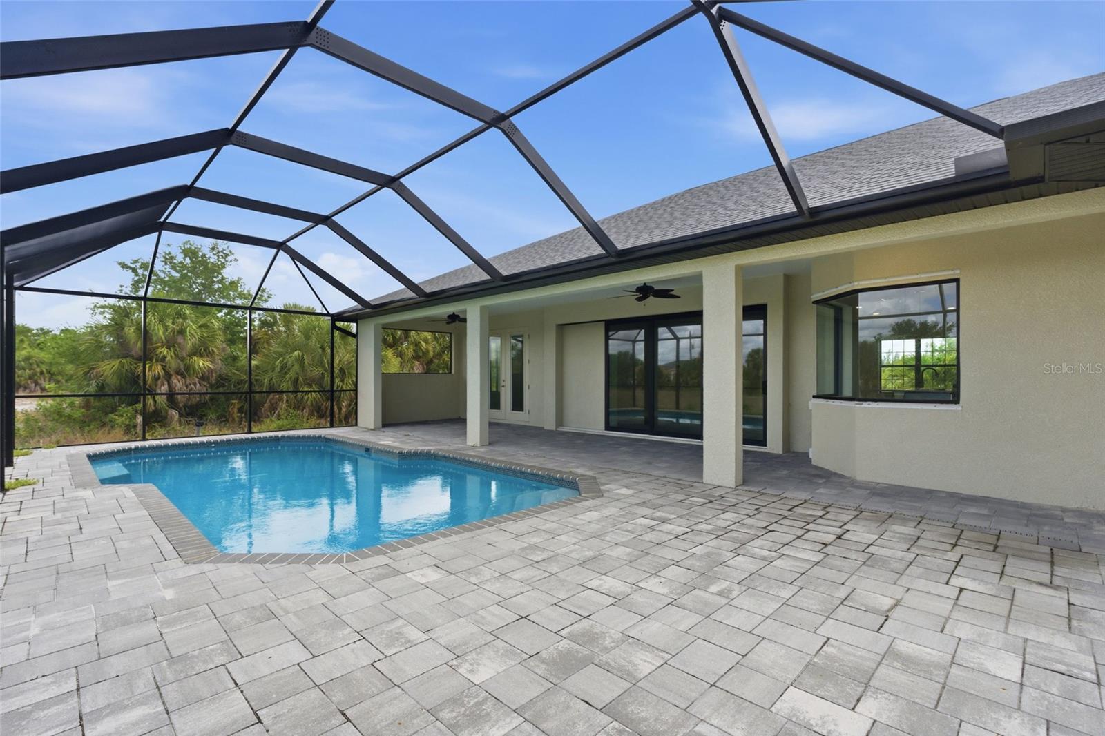 SOUTH GULF COVE - Residential