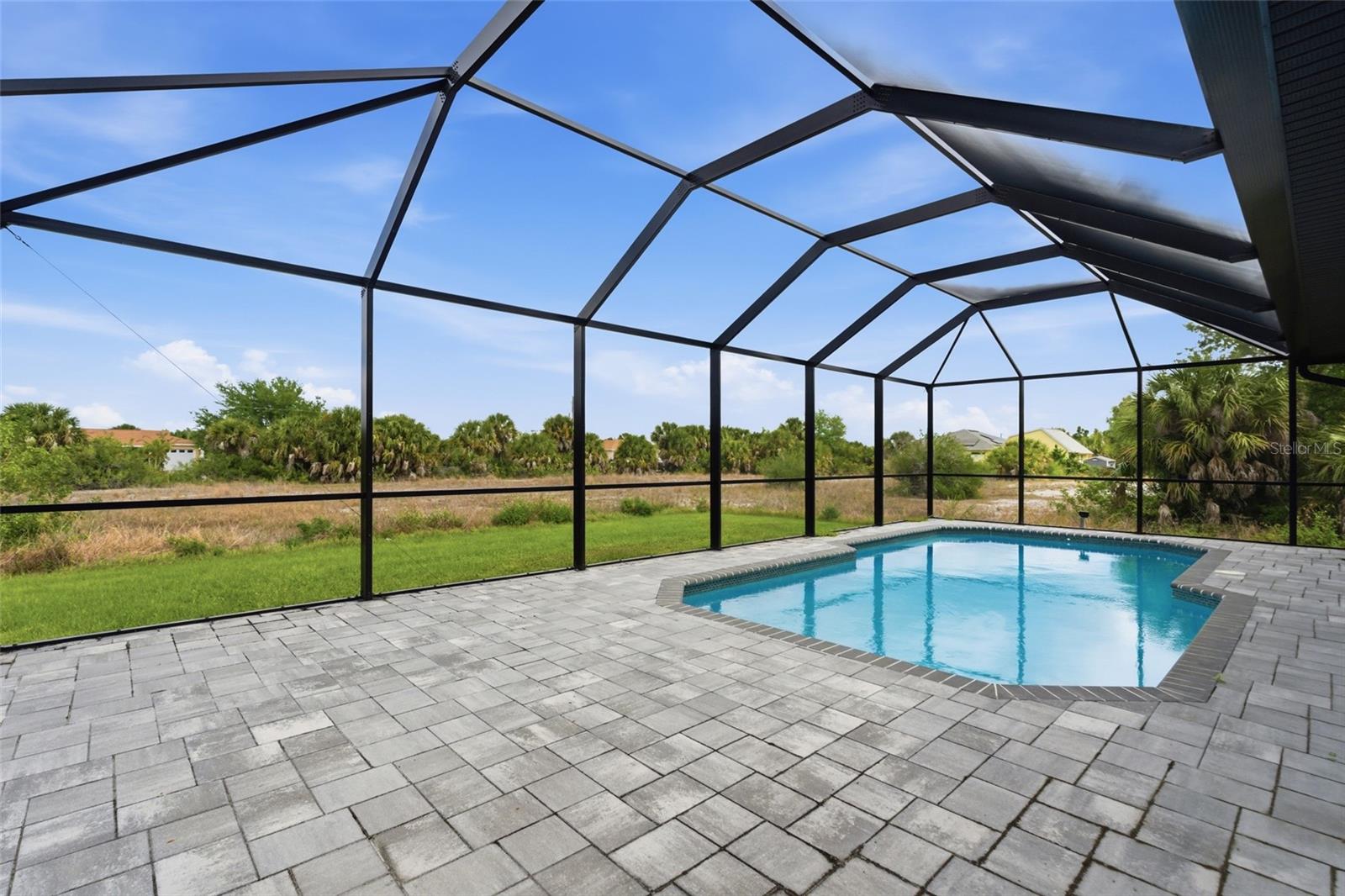 SOUTH GULF COVE - Residential