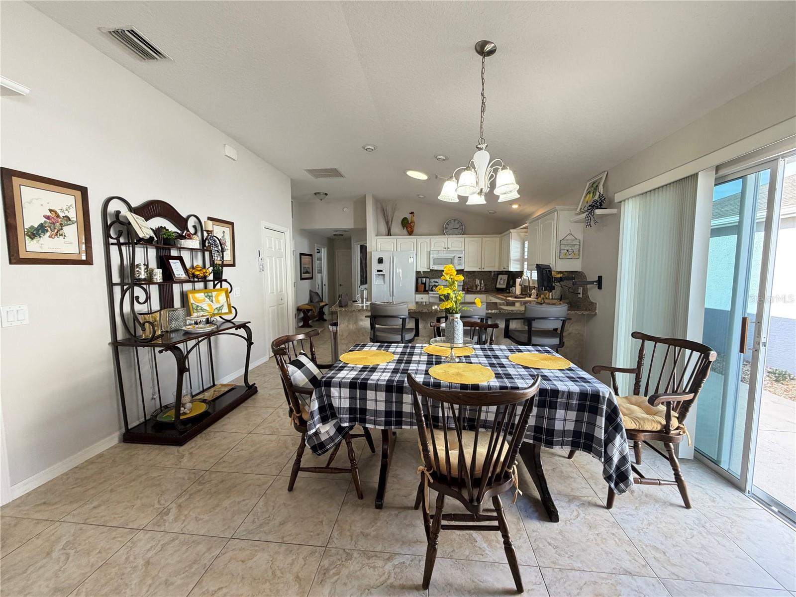 VILLAGES OF SUMTER AMBERJACK VILLAS - Residential Lease