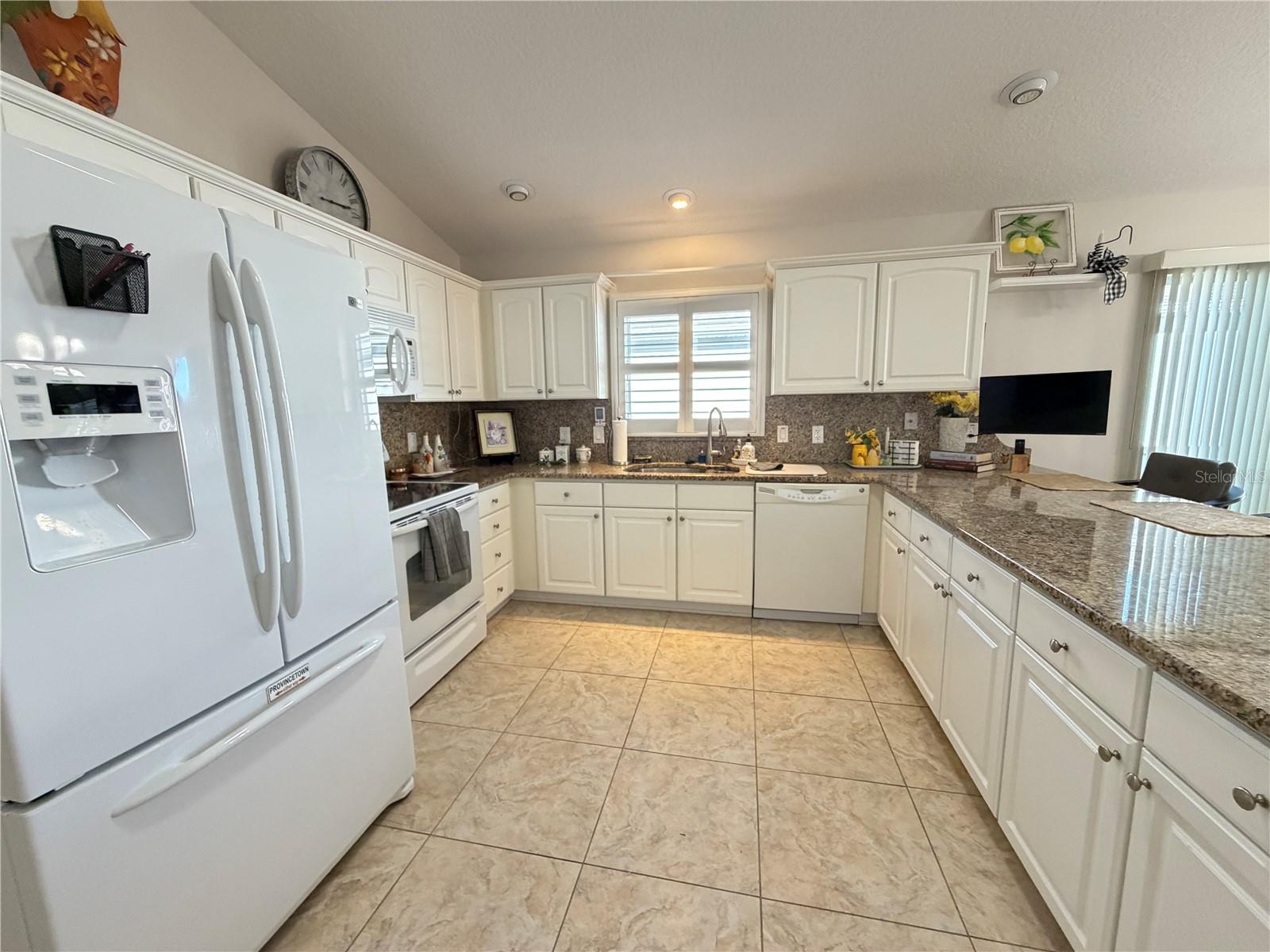 VILLAGES OF SUMTER AMBERJACK VILLAS - Residential Lease