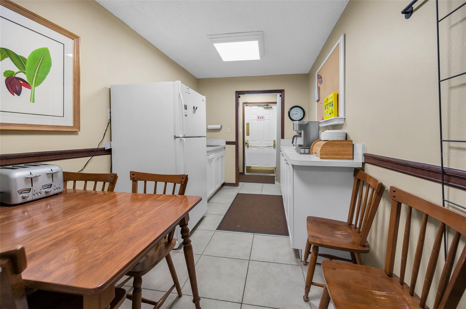WEST END,KELLYS ALICE SUB - Commercial Sale