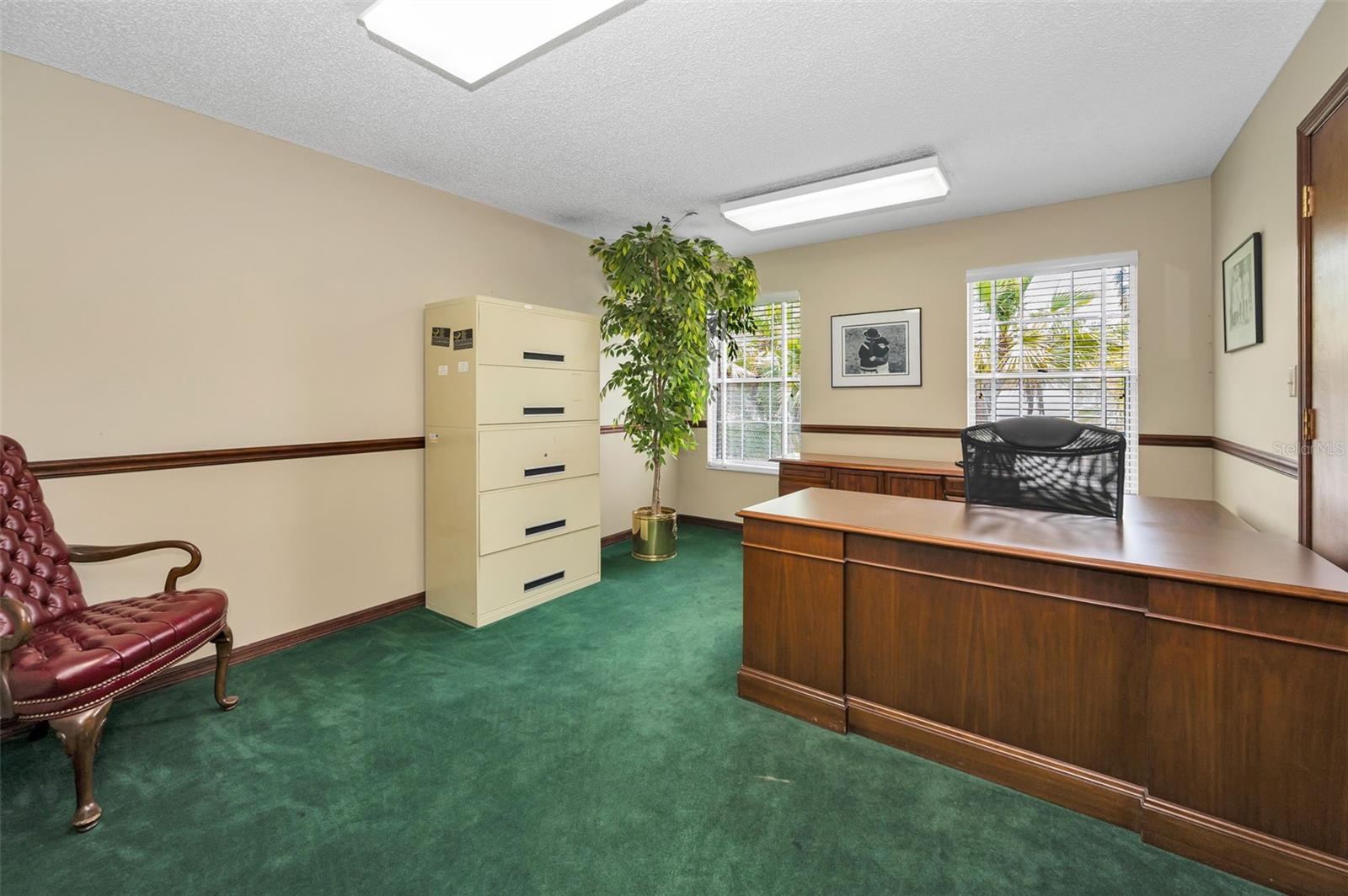 WEST END,KELLYS ALICE SUB - Commercial Sale