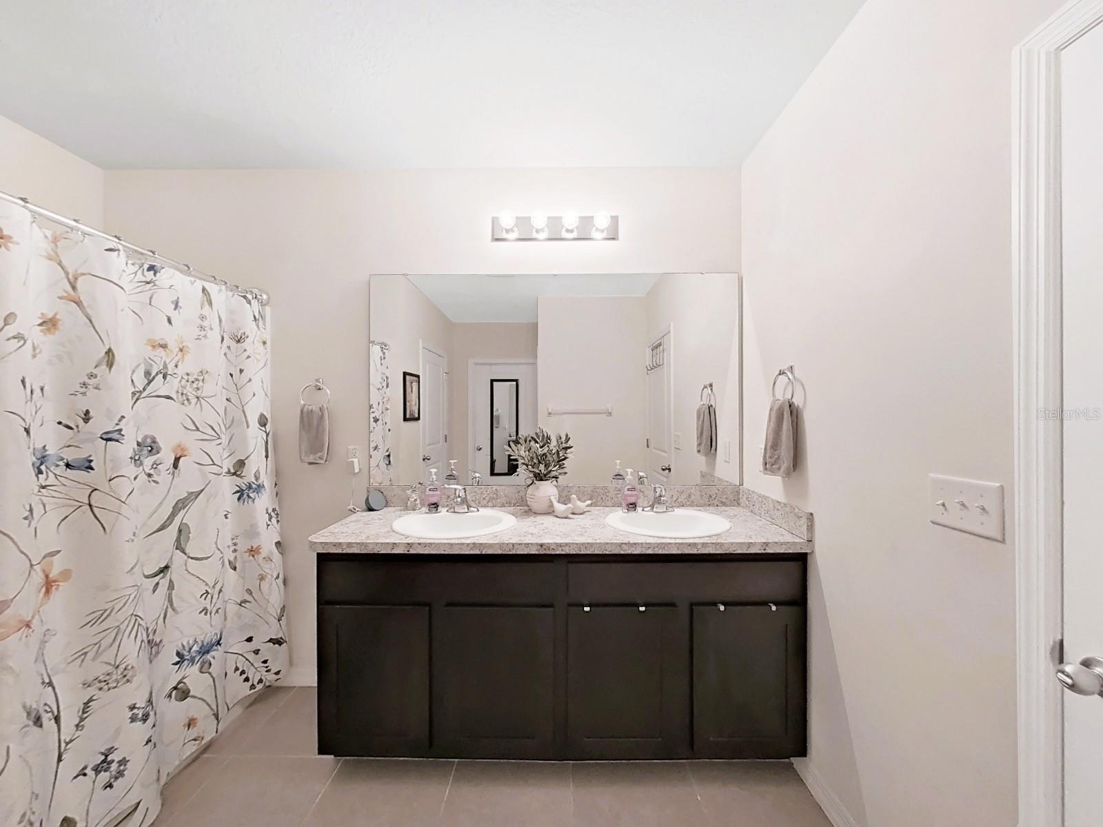 CARRIAGE POINTE SOUTH PH 2B - Residential