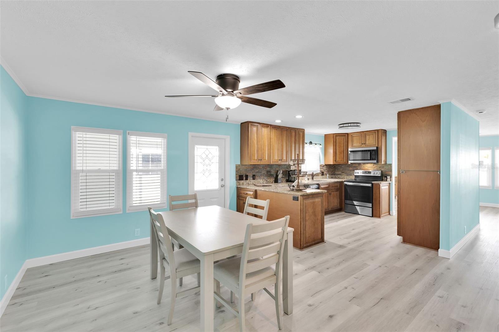 LA CASA MHP CO-OP - Residential