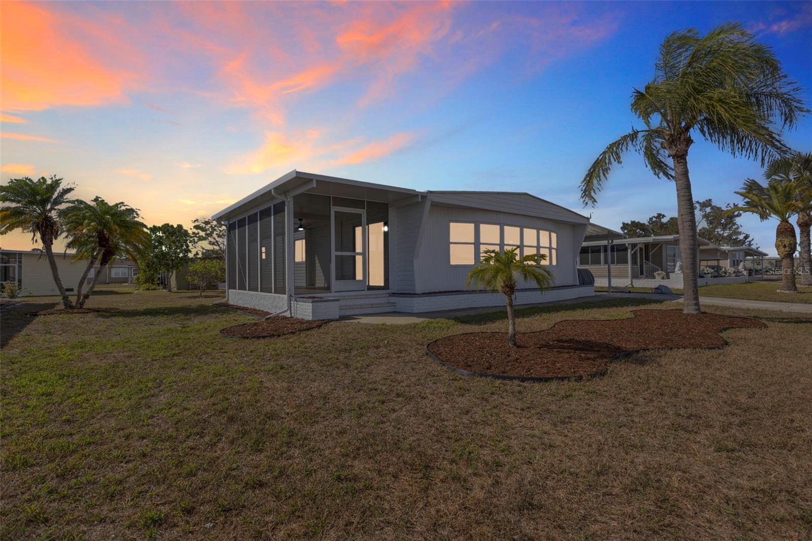 LA CASA MHP CO-OP - Residential