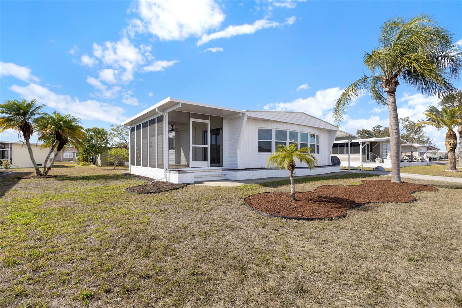 LA CASA MHP CO-OP - Residential