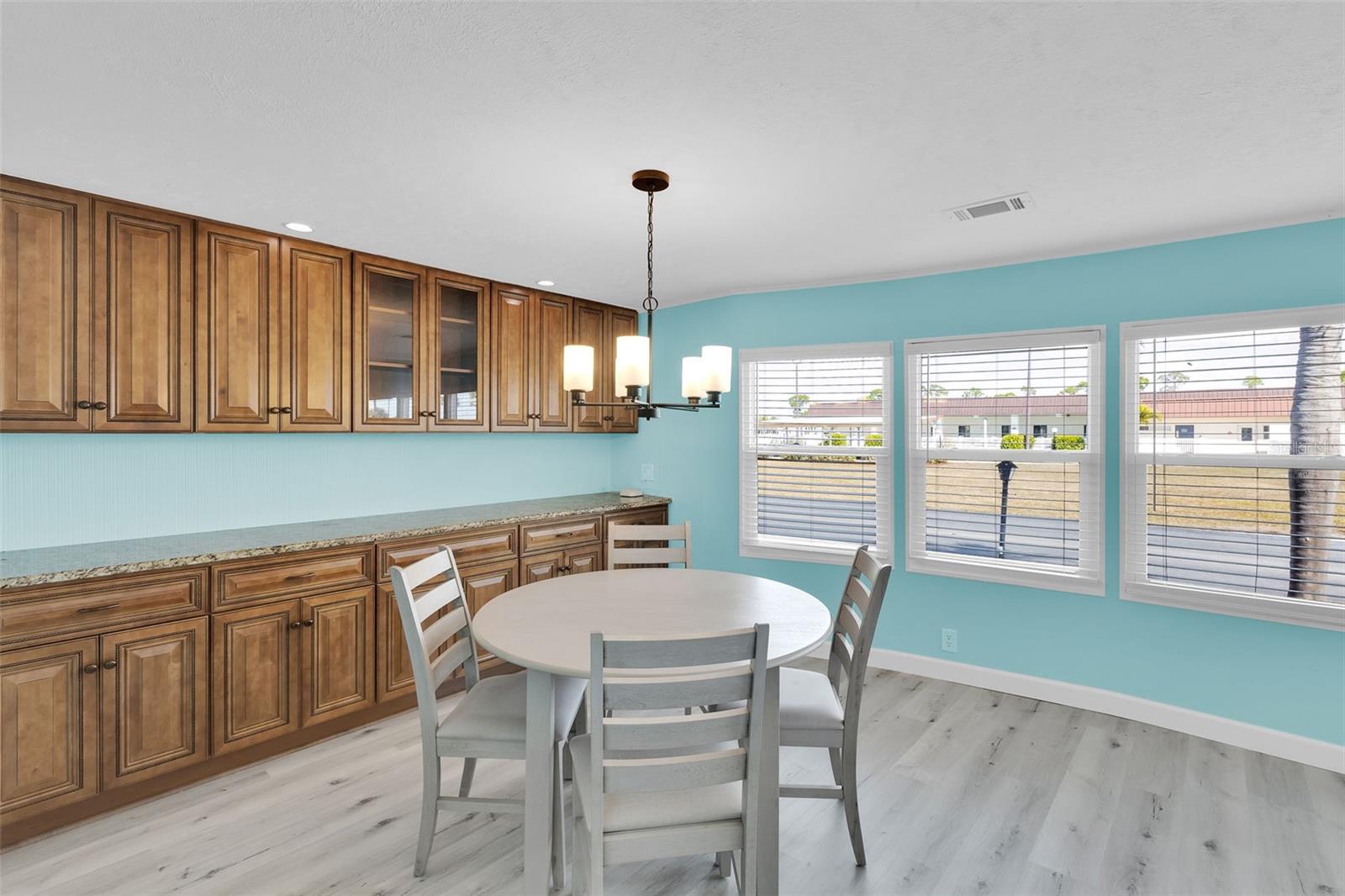 LA CASA MHP CO-OP - Residential